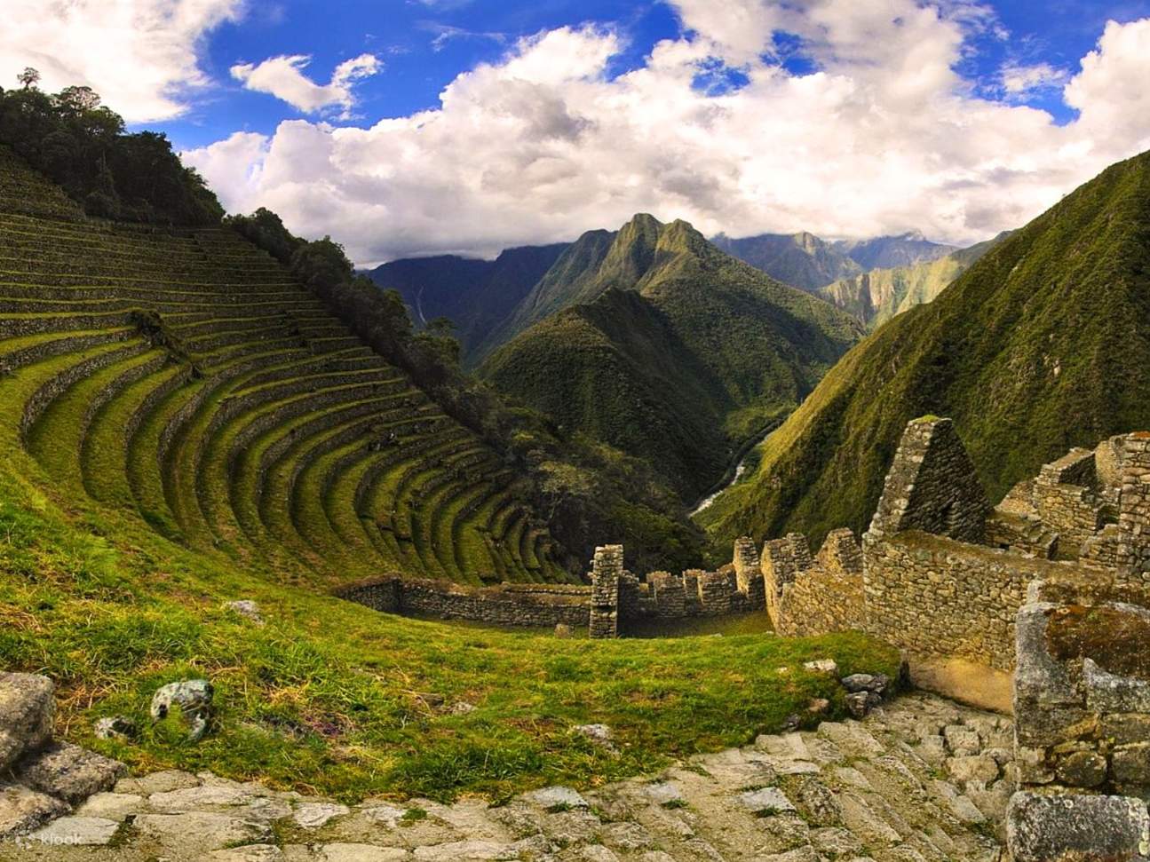 Image of ancient South American ruins